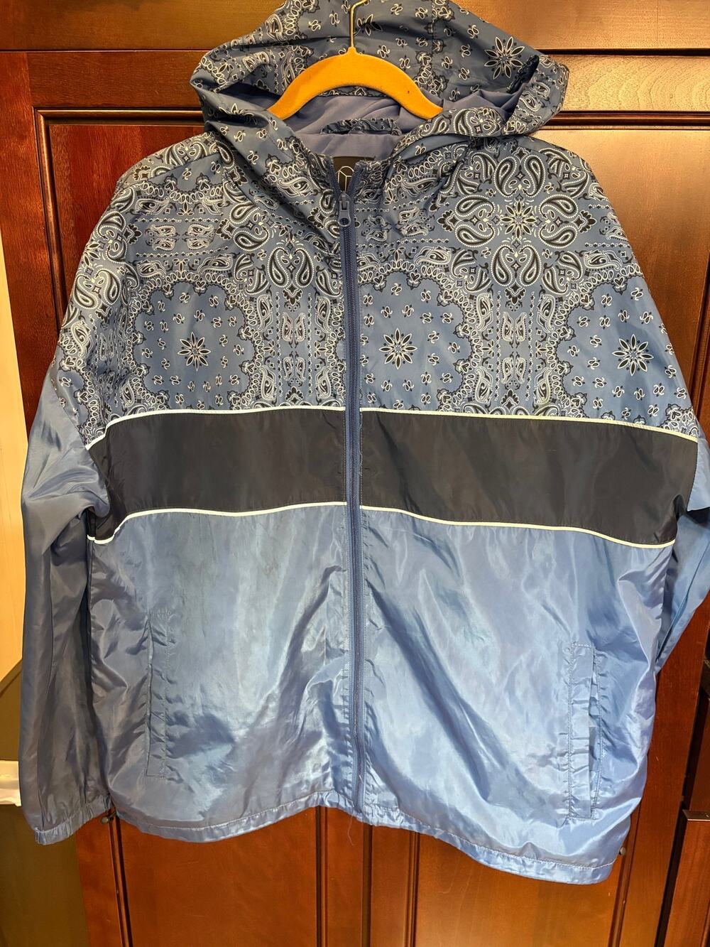 Bandana Print Windbreaker Blue Full Zip Hood Size L